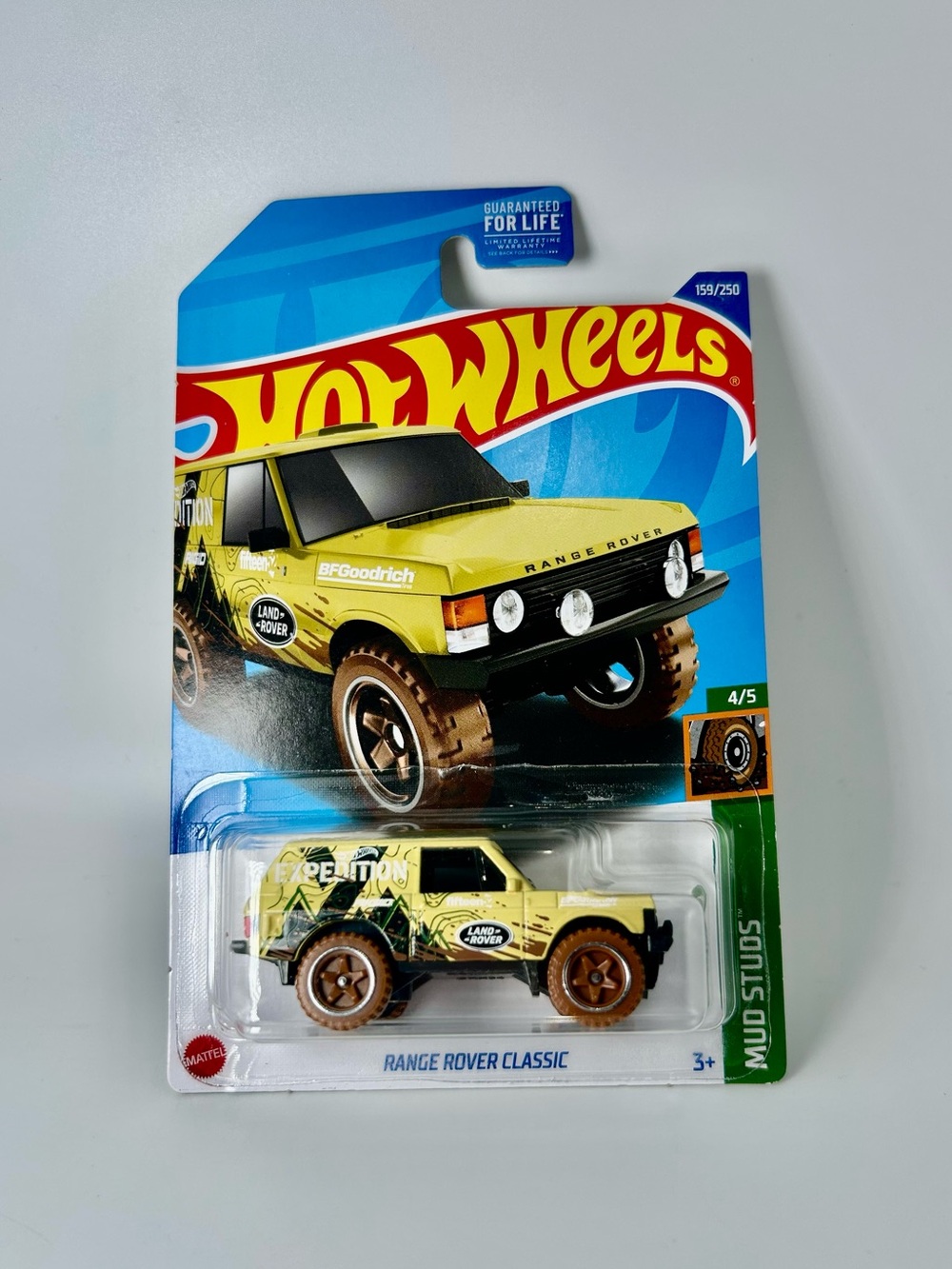 Hot Wheels Range Rover Classic Creme Yellow HW Mud Studs 159/250 NEW 2022 4/5